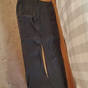 Women's Prana pants /convertible capris